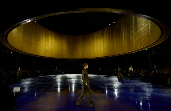 Saint Laurent 2025 Show: Dissolving Gender, Reimagining Femininity