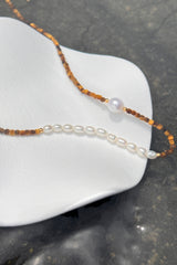 "Rivulet Sires" - Natural Stone with pearl Necklace