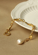 ”Dream Journey“  Cube Pearl Bracelet