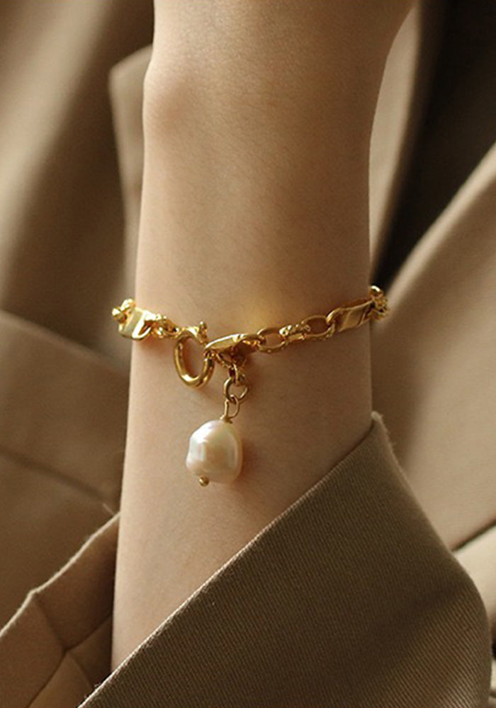 ”Dream Journey“  Cube Pearl Bracelet